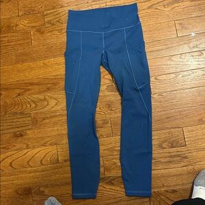 Athleta Atlantis Blue All In Reaction 7/8 Tight Laser Cut Pocket Legging Size S